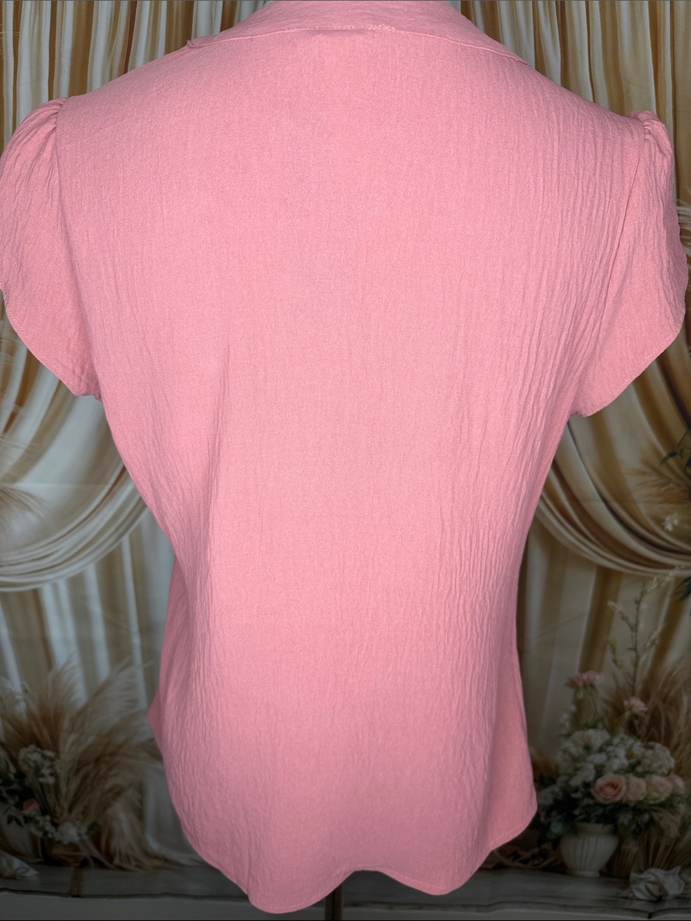 Women’s Pink Split-Neck Flutter Sleeve Blouse - Picture 4 of 6